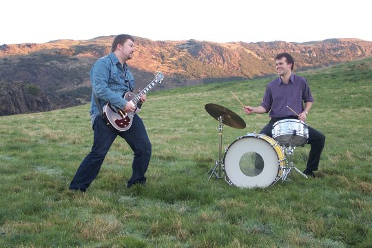 Alasdair forgets the chords